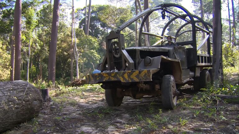 Laos’ Wildest Trails : Lost Tribes and Jungle Roads | Deadliest Journeys