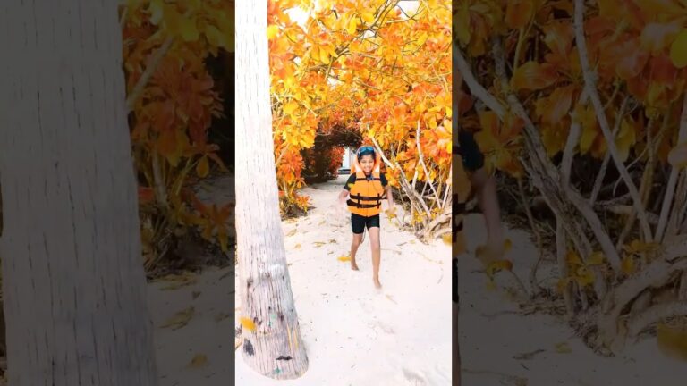 First Thing She Did in Maldives? 👧 #kunjoozymedia #shorts