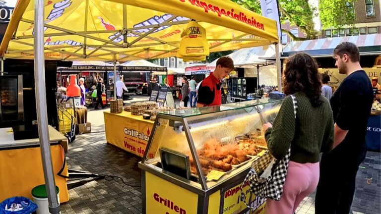 DELICIOUS Dutch Street Food Tour in Utrecht