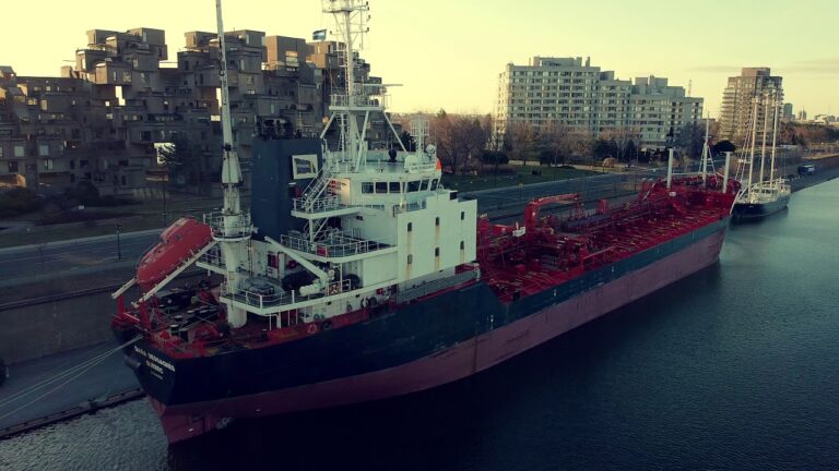 The island of Montreal- Quebec – Canada / By GM Studio